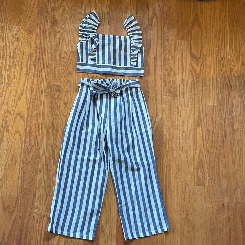 Girls matching outfit.